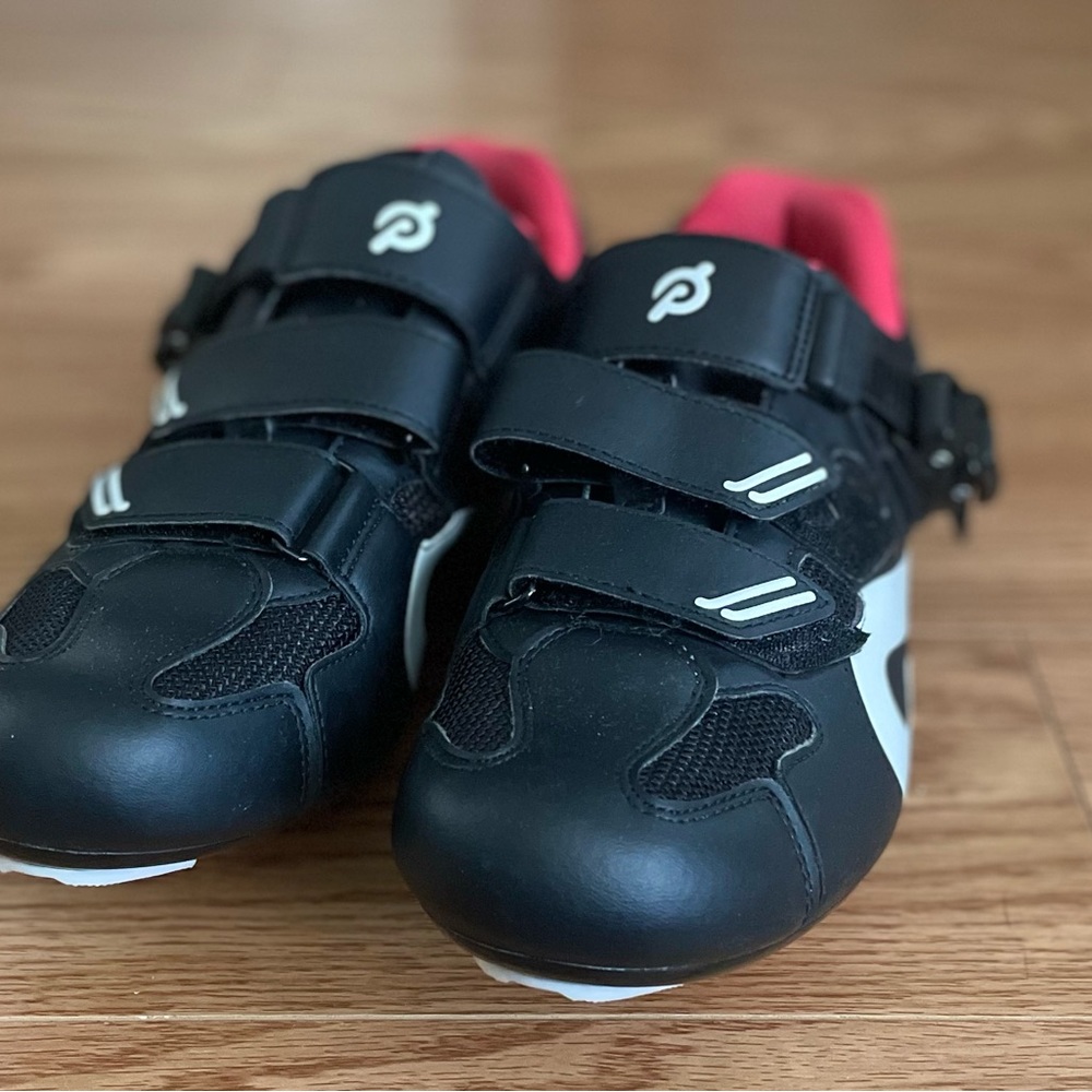 Women’s size 42 Peloton cleats - used once